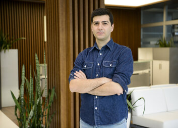 როგორ დავეუფლოთ ციფრულ პროფესიებს და დავსაქმდეთ ონლაინ: რჩევები ინფორმაციული ტექნოლოგიების სპეციალისტისგან